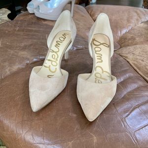 Dan Edelman suede tan shoes never been worn